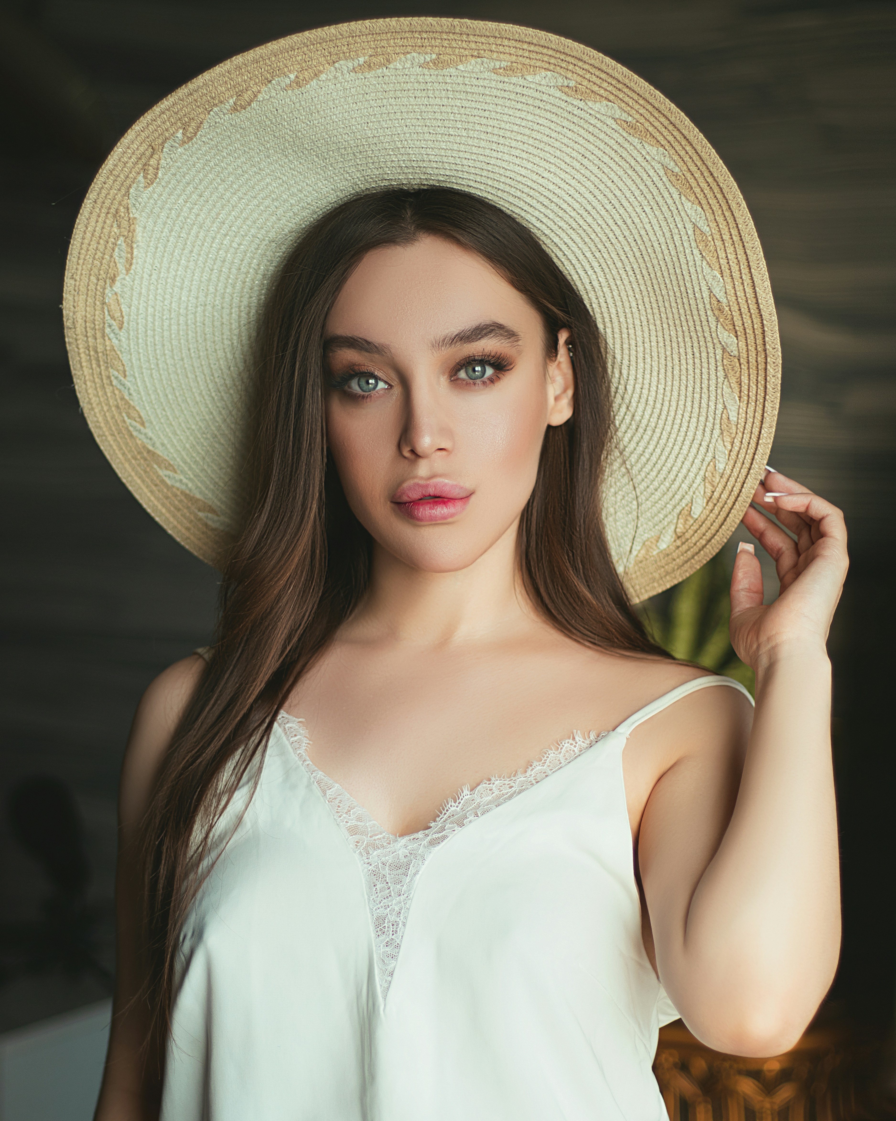 Elegant gallery image 4